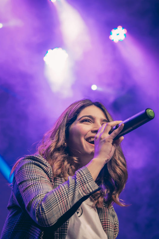 Why Science-Based Vocal Coaching Helps You Improve Faster